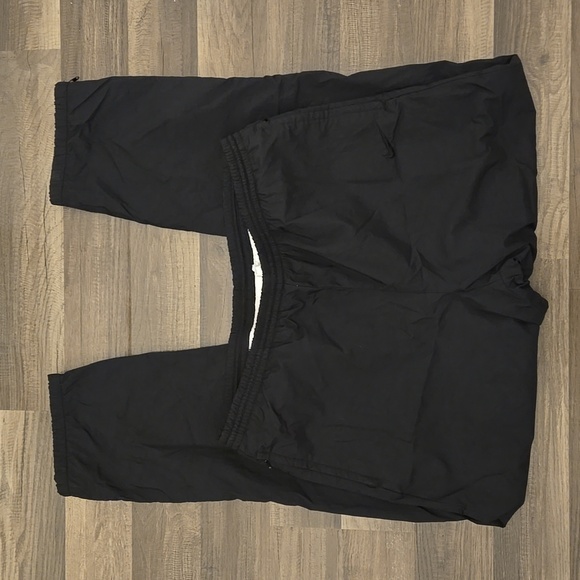 Nike Lined Windbreaker Pants Womans Size Medium 8 to 10 Black - Picture 11 of 13